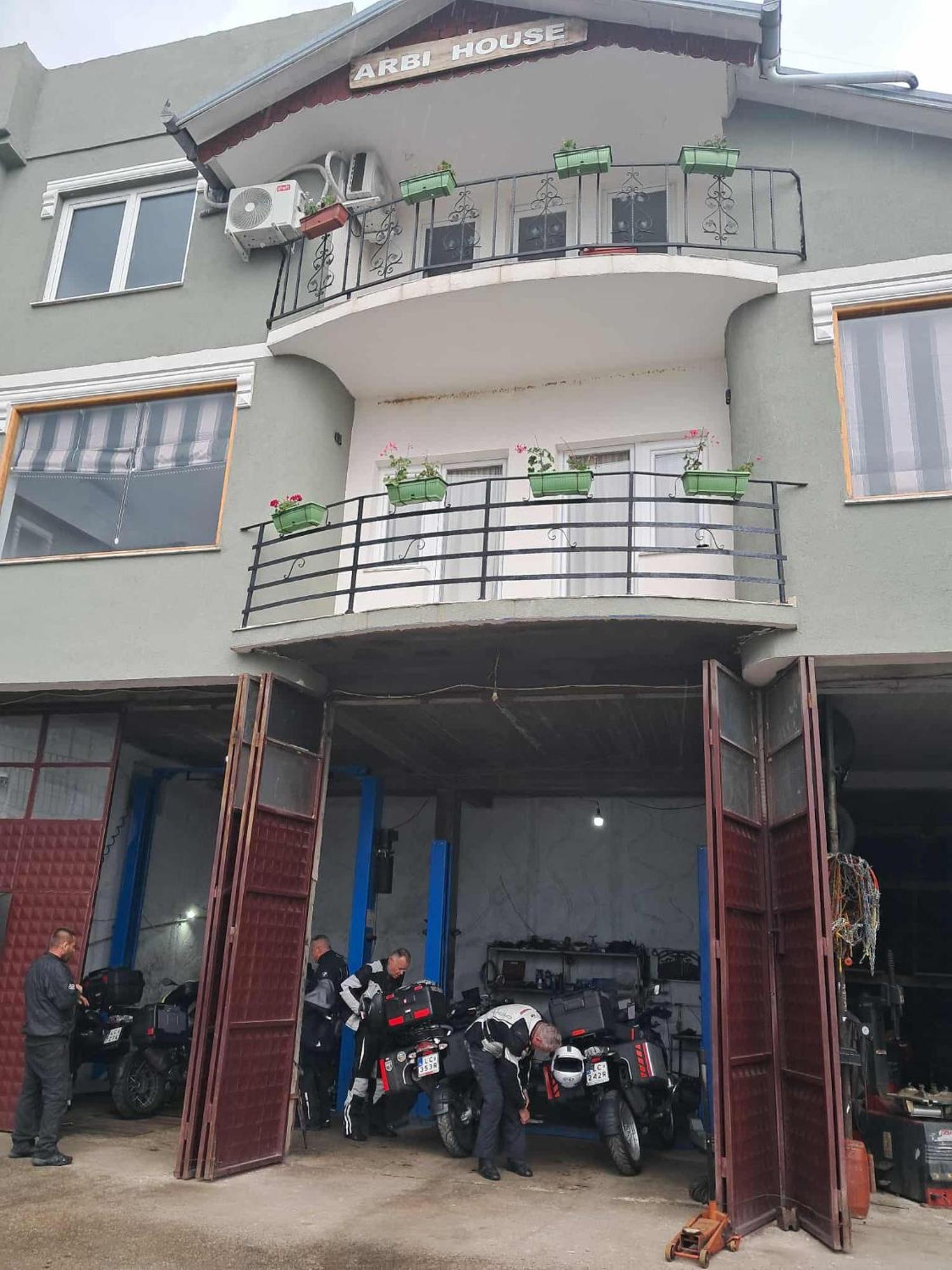 Arbi Guest House Kukes 외부 사진